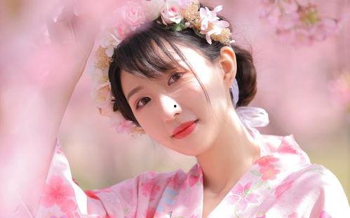 相思无尽暮还朝,岁月流转中的情感历程  第1张