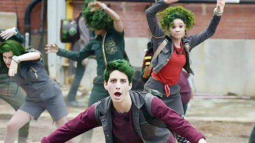 僵尸高校3,末世重生，校园风云再起  第2张